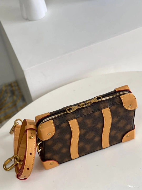 Cheap TRUNK VUITTON SOFT LOUIS 0813